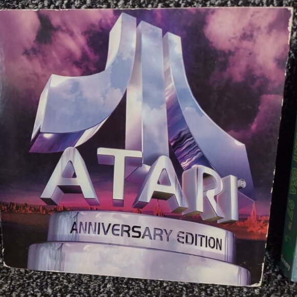 A Bundle of 3 Computer Games - Picture 3 of 6